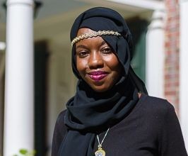 Emi Mahmoud - Professional null Speaker