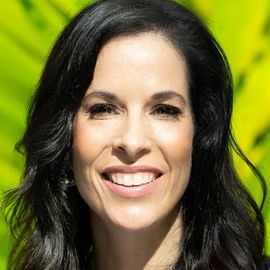 Dr. Kristen Lee - Professional null Speaker
