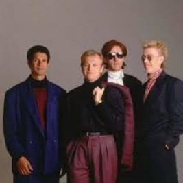 Level 42 - Professional null Speaker