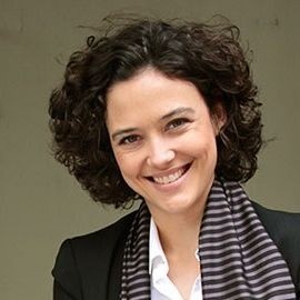 Pia Mancini - Professional Speakers Booking