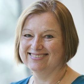 Amanda Bennett - Professional Speakers Booking