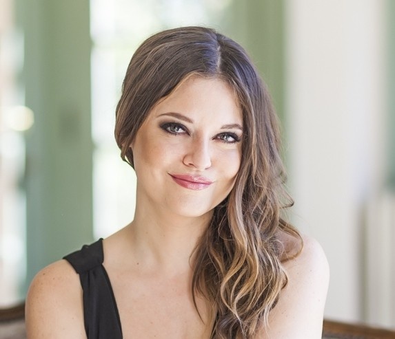 Brooke Axtell - Professional Speakers Booking