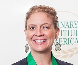 Amanda Freitag - Professional Speakers Booking