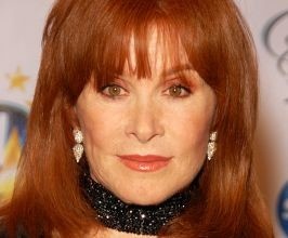 Stefanie Powers - Professional null Speaker