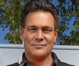 Dan Hampton - Professional Speakers Booking