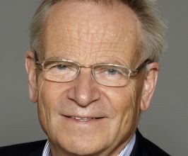 Jeffrey Archer - Professional Speakers Booking