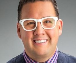 Graham Elliot - Professional Speakers Booking