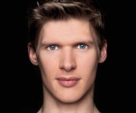 Lucas Steele - Professional null Speaker