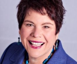 Ava Diamond - Professional Speakers Booking