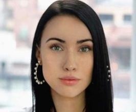 Danielle Guizio - Professional null Speaker