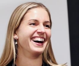 Oksana Esberard - Professional null Speaker