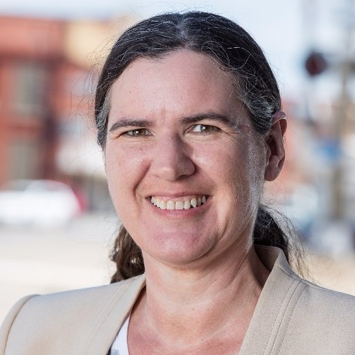 Becky McCray - Professional Speakers Booking