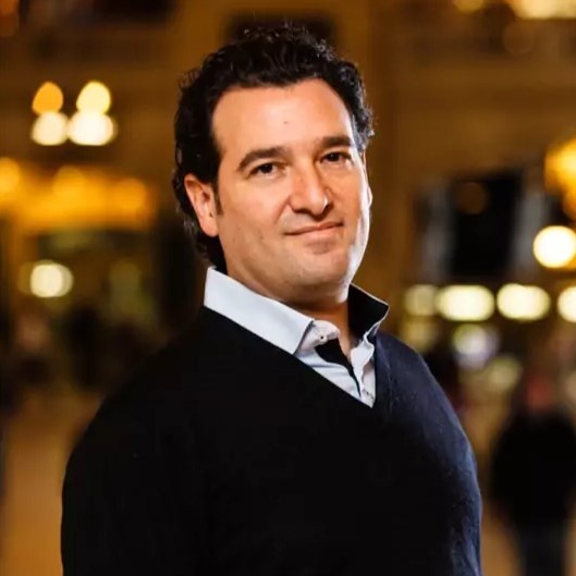 Daniel Levine - Professional Speakers Booking