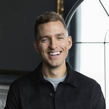 Juan Bendana - Professional Speakers Booking