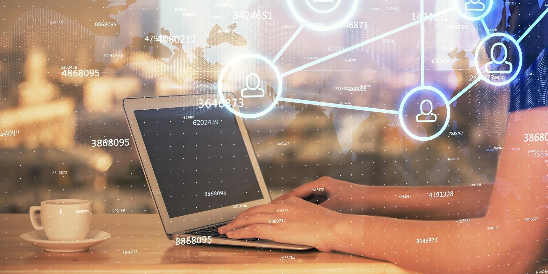 Navigating the World of Virtual Events: Tips for Booking Speakers