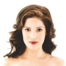 Ana Ortiz - Professional null Speaker