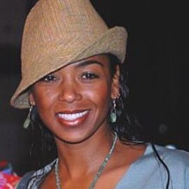 Ananda Lewis - Professional null Speaker