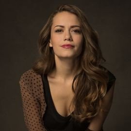 Bethany Joy Lenz - Professional null Speaker