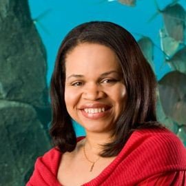 Dr. Ashanti Johnson - Professional Speakers Booking