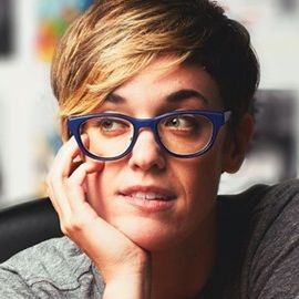 Lauren Morelli - Professional null Speaker