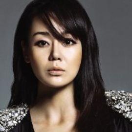 Yunjin Kim - Professional null Speaker