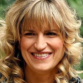 Catherine Hardwicke - Professional null Speaker