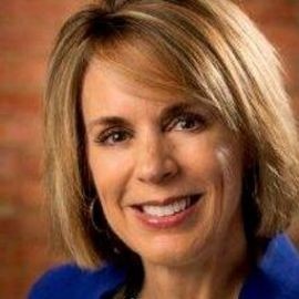 Elise Mitchell - Professional Speakers Booking