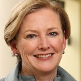 Ellen Kullman - Professional Speakers Booking