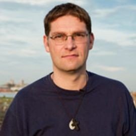 Magnus MacFarlane-Barrow - Professional null Speaker