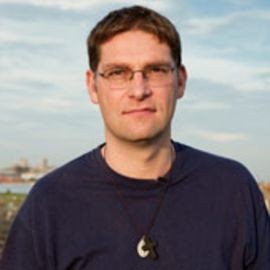 Magnus MacFarlane-Barrow - Professional null Speaker