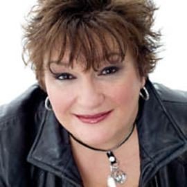 Pegine Echevarria - Professional Speakers Booking