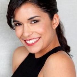 Alicia Sixtos - Professional null Speaker