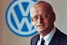 Carl Hahn - Professional Speakers Booking