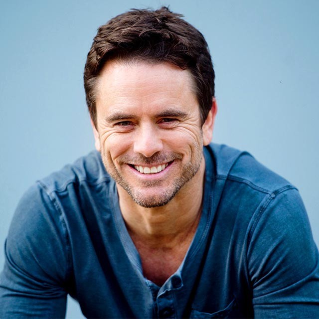 Charles Esten - Professional null Speaker