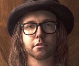 Aaron Lee Tasjan - Professional null Speaker