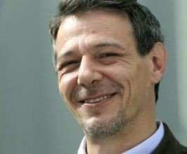 Alvaro Enrigue - Professional null Speaker