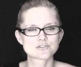 Dahlia Schweitzer - Professional null Speaker