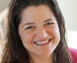 Cindy Alvarez - Professional null Speaker