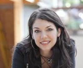 Anitra Mecadon - Professional Speakers Booking