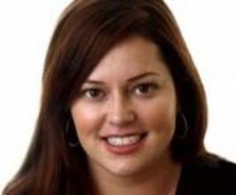 Courtney Macavinta - Professional Speakers Booking