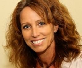 Annette Lynch - Professional Speakers Booking