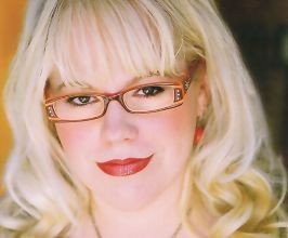 Kirsten Vangsness - Professional null Speaker
