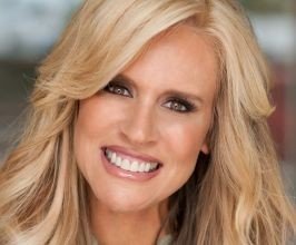 Paige Hemmis - Professional null Speaker