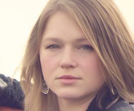 Crystal Bowersox - Professional null Speaker