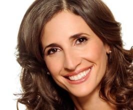 Michaela Watkins - Professional null Speaker