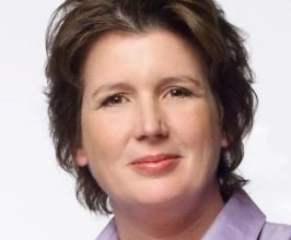 Lynn Crawford - Professional Speakers Booking