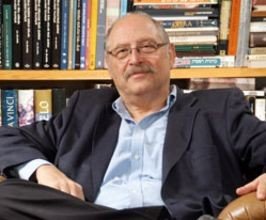 Yossi Vardi - Professional null Speaker