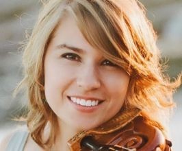 Taylor Davis - Professional null Speaker