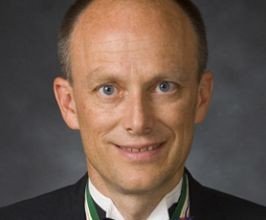 Dr. Brett Finlay - Professional null Speaker