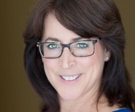 Robyn Stein DeLuca - Professional null Speaker